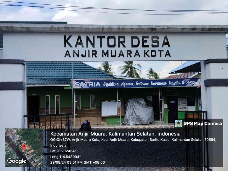 https://play.google.com/store/apps/details?id=com.gpsmapcamera.geotagginglocationonphoto