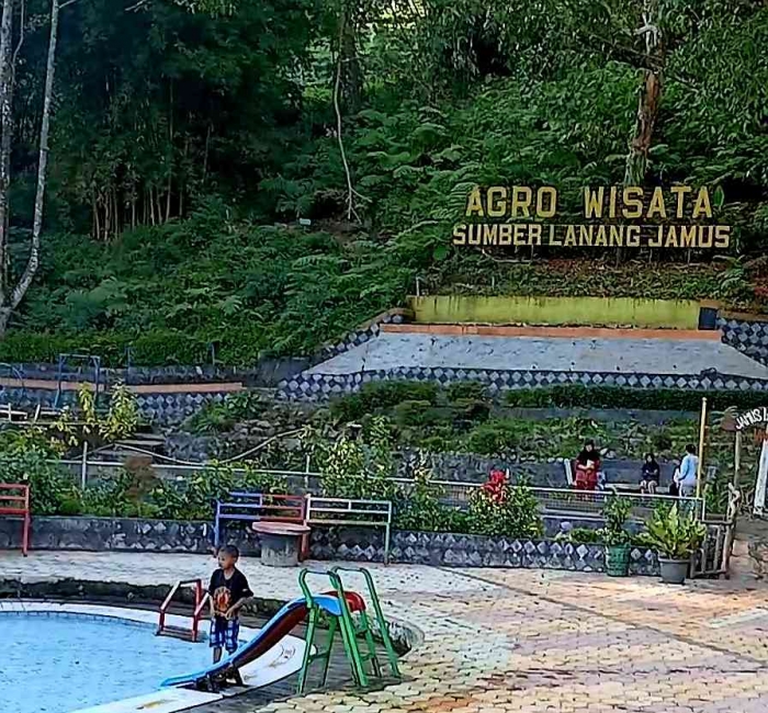 Sumber Lanang, Mata Air di Jamus Yang Membuat Nyasar ternyata Begitu Indah(dokpri)