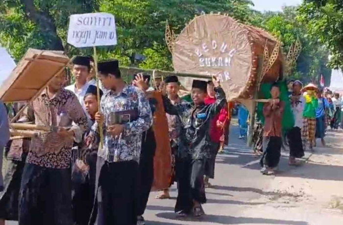 Kirab santri 2024 PP Mekar Agung, Pucang Anom, Kebonsari, Madiun (dokpri)