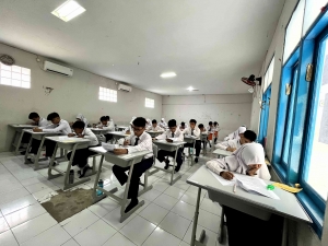 Pendidikan Era Gen-Z: Perlukah Ujian Nasional (UN)? - Kompasiana.com