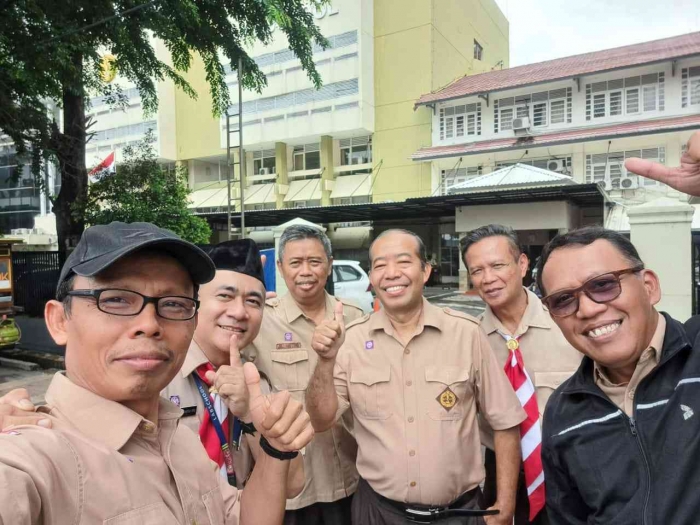 Pembina Pramuka di SMP Labschool Jakarta/Sarmilih