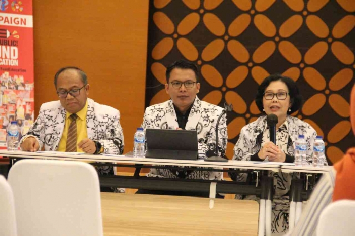 Unifah Rosyidi di gedung PGRI/dokpri