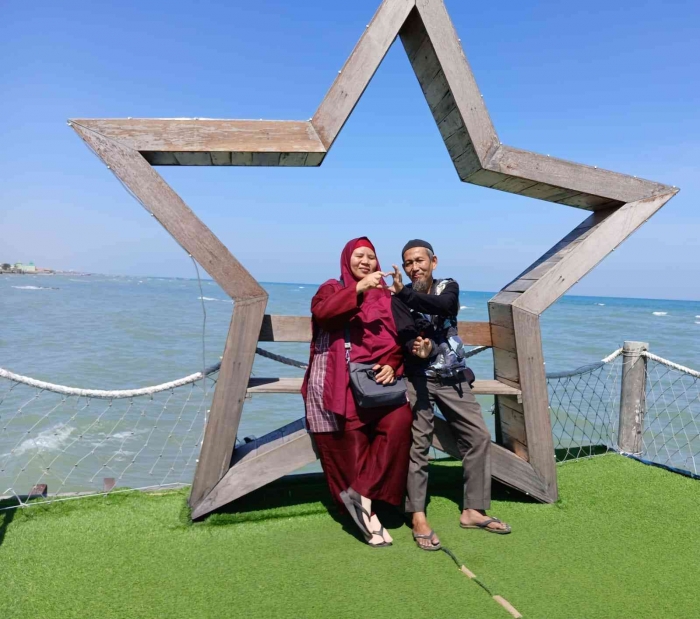 Menikmati keindahan laut Madura di Restoran Asela (dokpri)