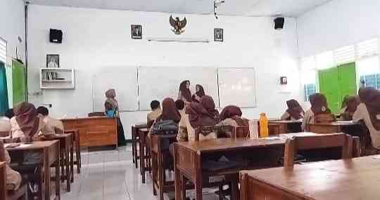 Kamera HP Sie Dekdok PPL UNNES