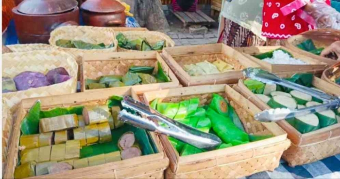 Berburu Kuliner dan Jajanan Tradisional Khas Daerah di Pasar Event yang diadakan seminggu sekali(dokumentasi pribadi)