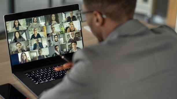 Ilustrasi Zoom-meeting (sumber: istockphoto.com/seb_ra)