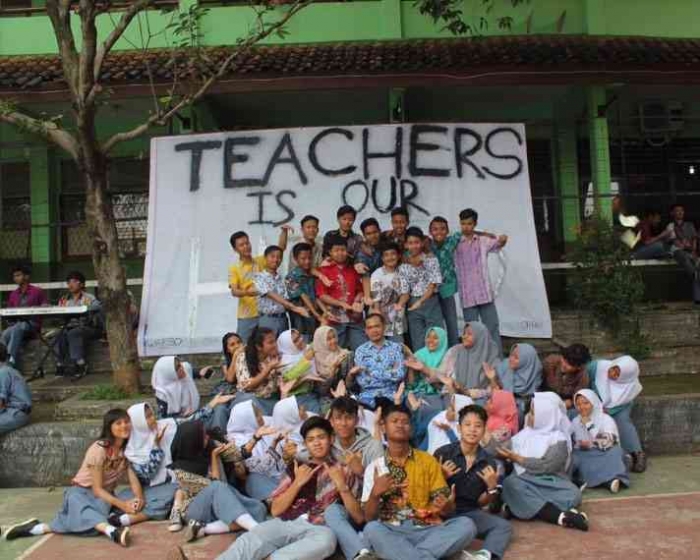 Foto bersama X IPS 2 tahun 2016 (Sumber: Dokumen Pribadi)