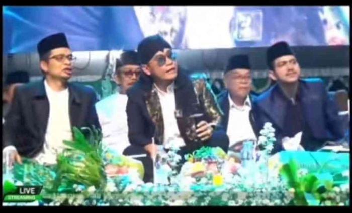 Tangkap layer video gus miftah menghina penjual es teh saat mengisi pengajian dilapangan Drh.soepardi, mungkid, kabupaten Magelang pada Rabu (20/11/20