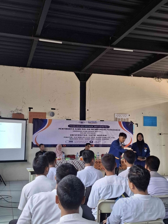 Mahasiswa Universitas Yatsi Madani, fakultas Teknologi Bisnis, Program Bisnis Digital.