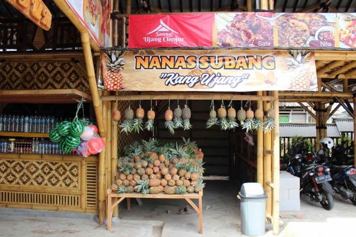 Foto gerai Nanas Subang (Sumber: Dokumen pribadi)