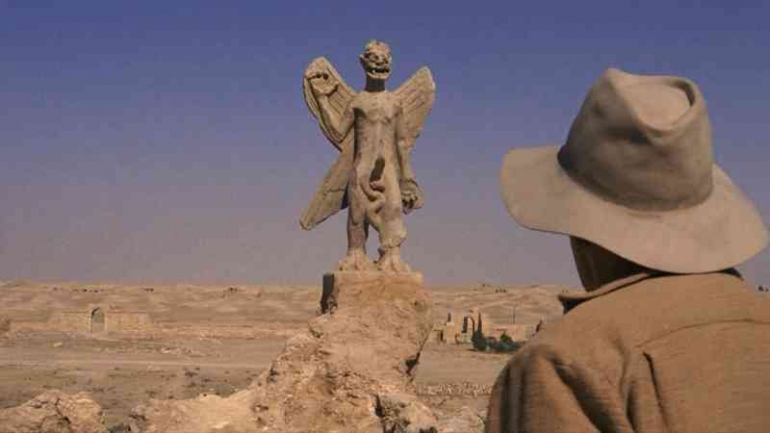 Bread, beer, incense, and possibly small sacrifices were part of rituals invoking Pazuzu protection. (Alien Explorations)