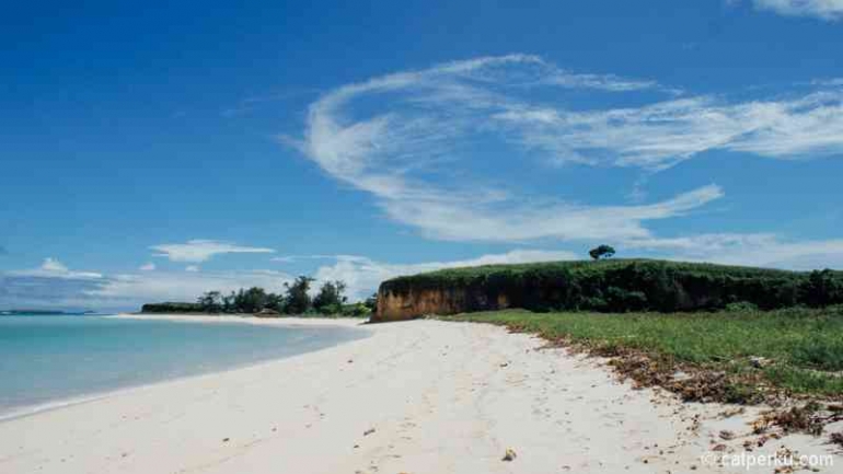 Ruach Rambang Pantai Rambang: Wisata Tersembunyi Dengan Keharmonian Alam Yang Memukau ...