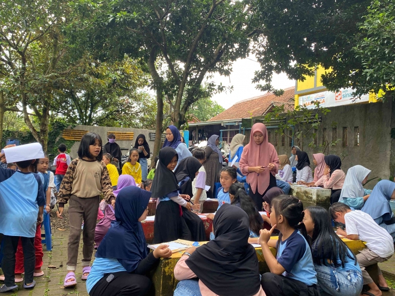 Aktivitas taman bacaan (Sumber: TBM Lentera Pustaka)