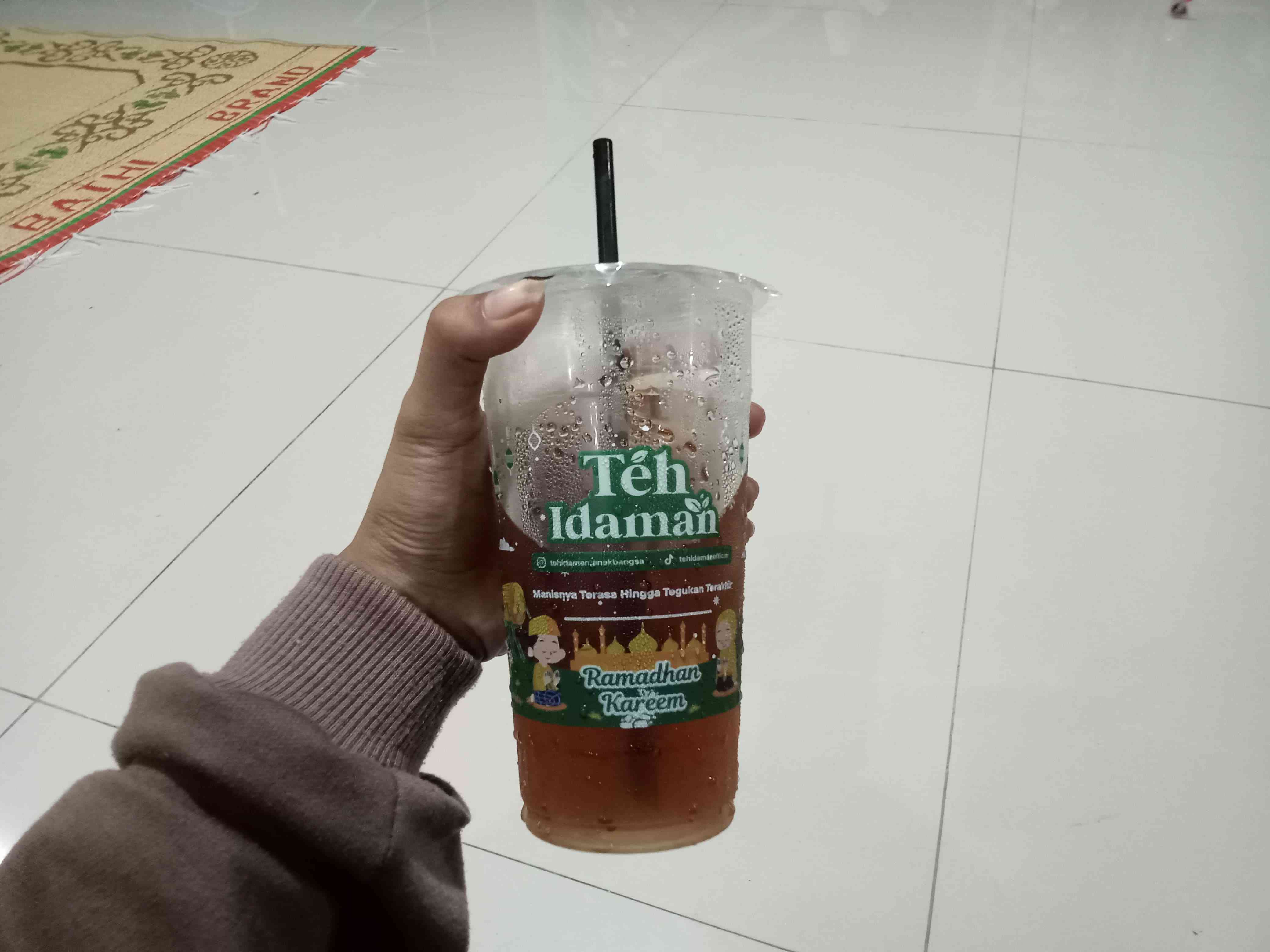 Es Teh Idaman kesukaan banyak orang (Linda Tri Astuti)