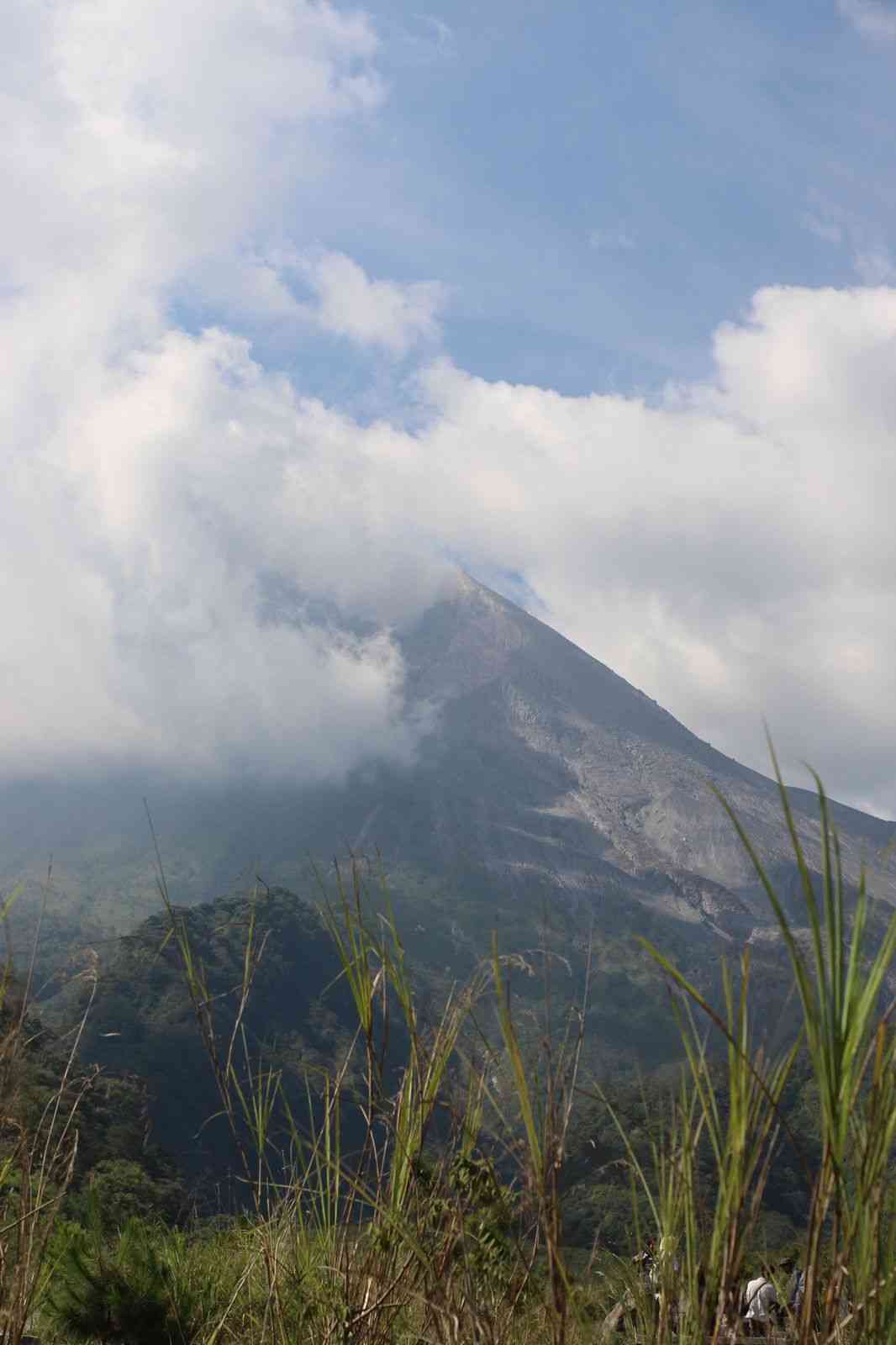 Potret: Keindahan Gagahnya Gunung Merapi & Sumber: Dokumentasi Pribadi.