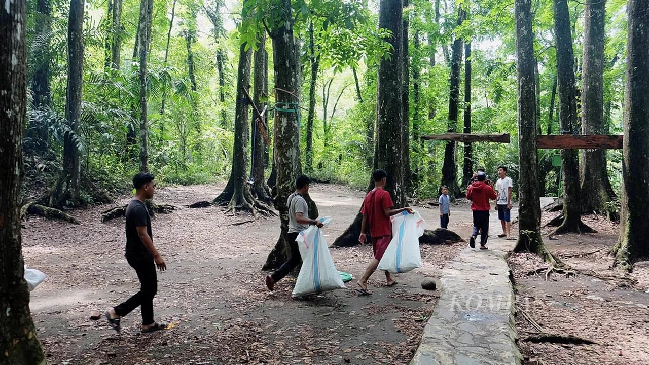 Lewat kegiatan