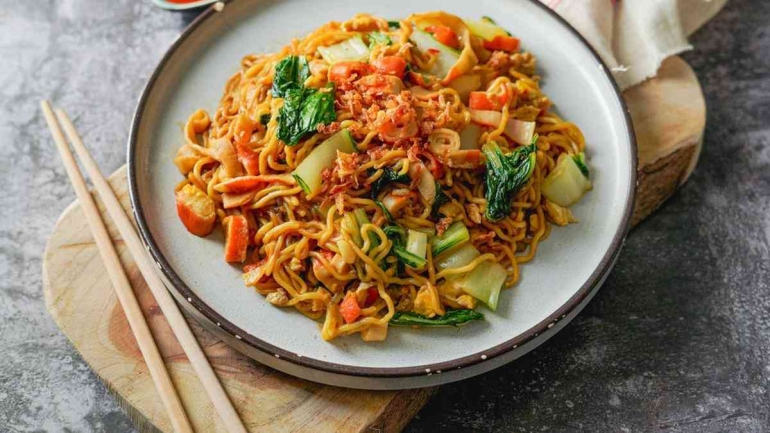Mie goreng sayur (Sumber: Fimela)