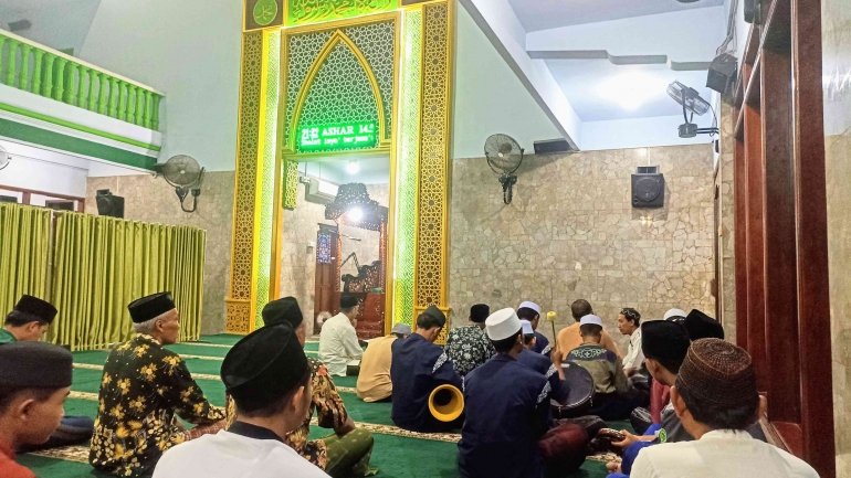 Peringatan Nuzulul Qur'an Singopadu (Sumber: Foto Pribadi)