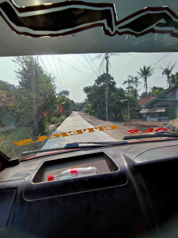 mobil omprengan RangkasBitung Serang (Sumber: dokpri)