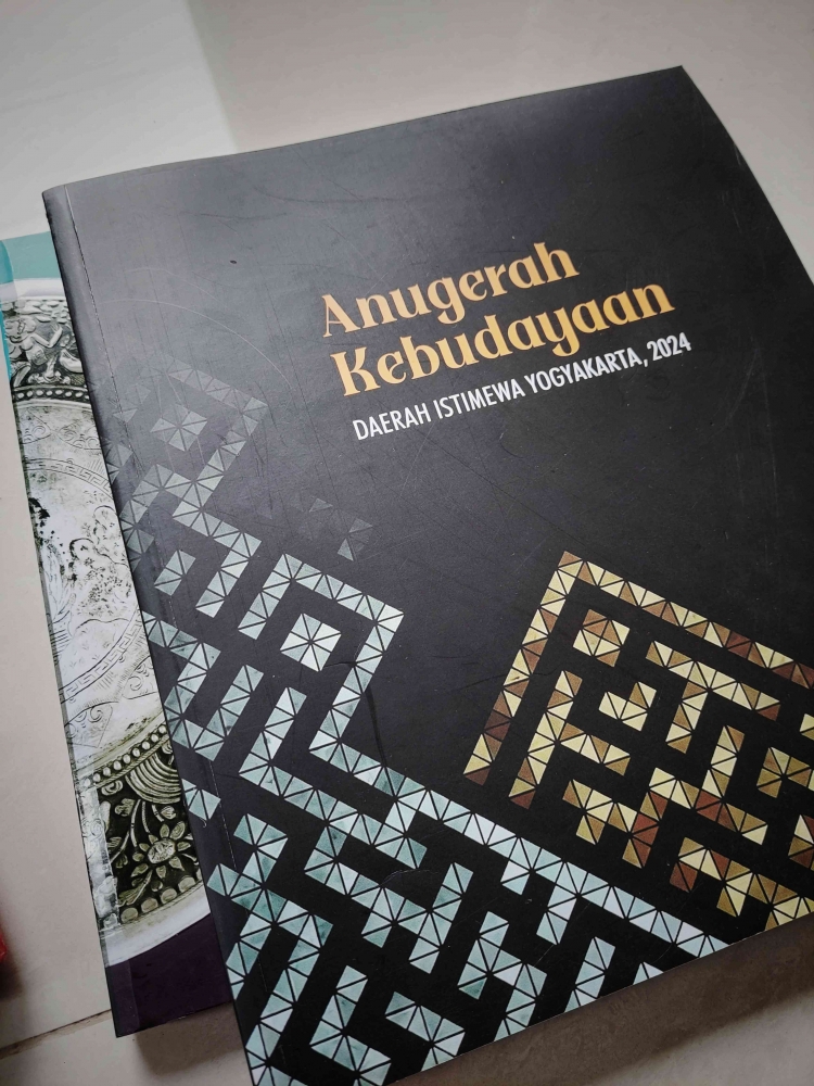 Kerja editor: merawat bahasa/Foto: Hermard
