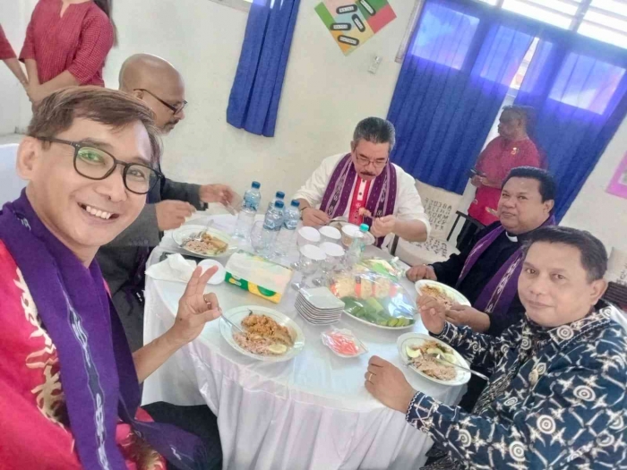 (Selfie photo) A meal before the competition was evaluated by judges.