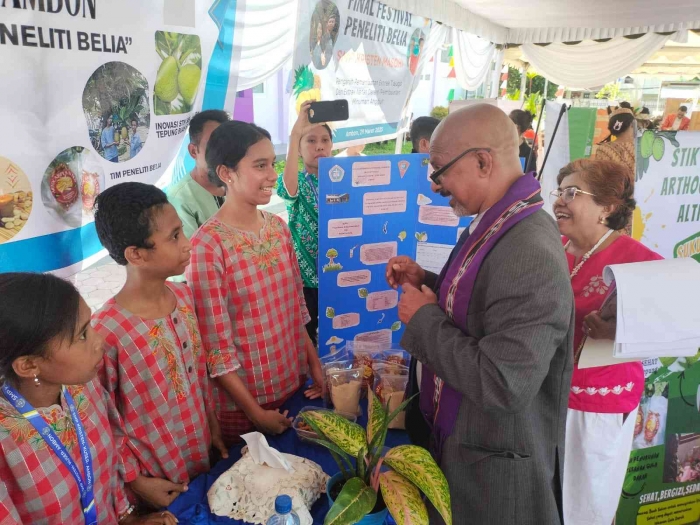 (Own picture) The interviews process between judges and the competitors.