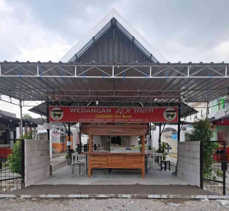(Wedangan Pak Man Outlet Ke 15 di Solo Raya)