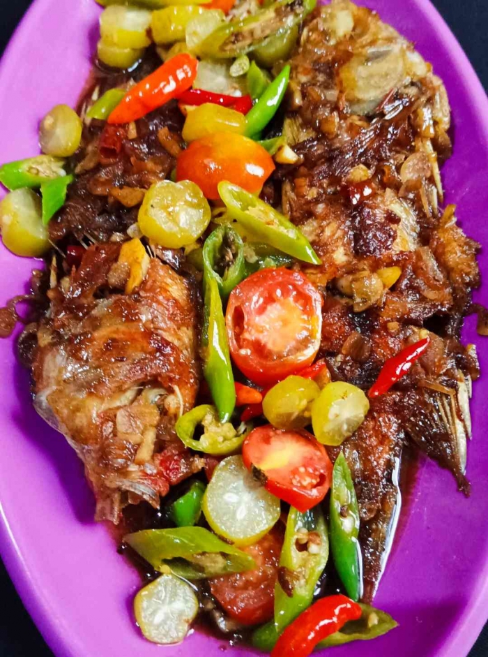 Asem-asem ikan nila(dokumentasi pribadi)