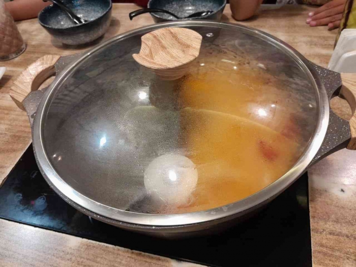 Panci berisi kuah dipanaskan (dokpri)