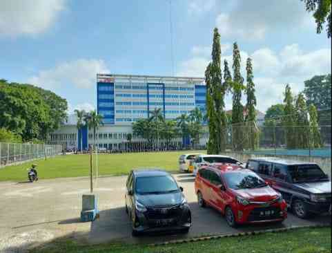 Gedung Fakultas Ilmu Ssosial dan Ilmu Poliik