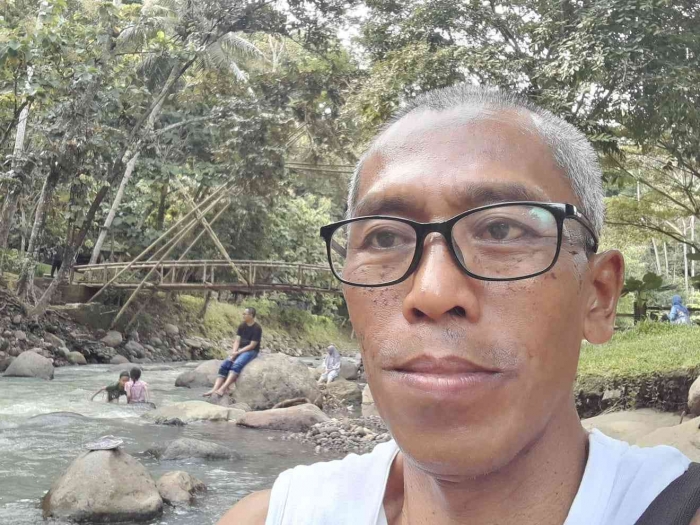 Bermain di sungai Wira Garden Lampung (dokpri)