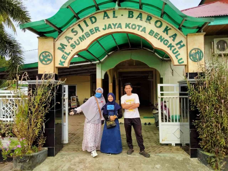 Area Depan Masjid Al-Barokah sumber: IMG-20200605-WA0077