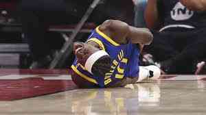 Cedera Jimmy Butler pada laga warriors vs houston (sumber: NBA)