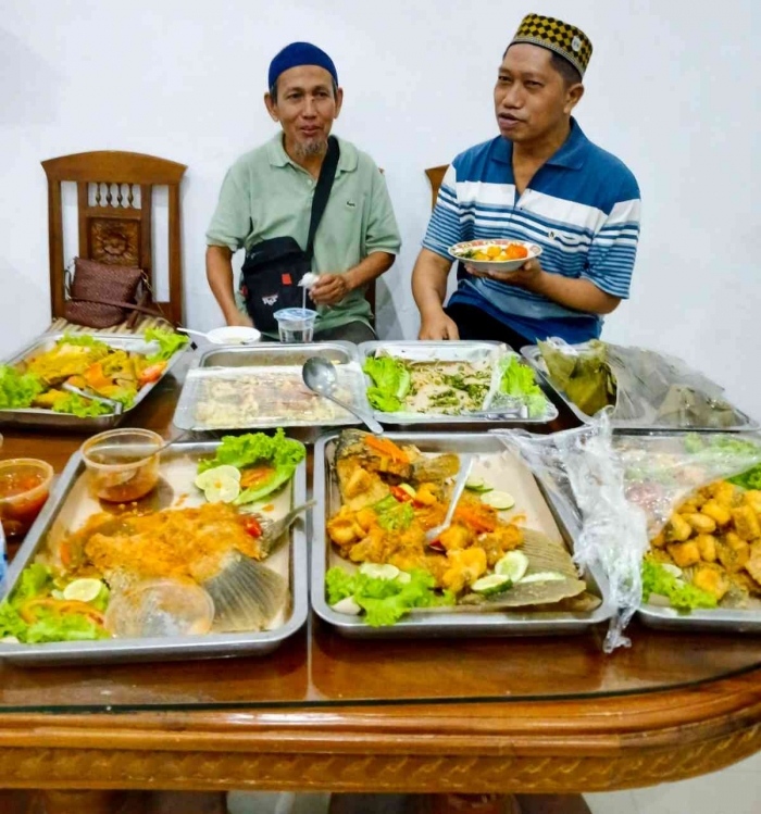 Bernostalgia tentang kenangan lama, susahnya jadi mahasiswa,susah makan juga sampai kelaparan, hehehe....(Dokumentasi pribadi)
