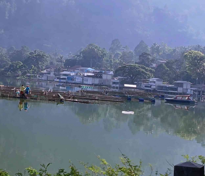 Karamba menambah keindahan dan meningkatkan taraf ekonomi penduduk untuk mendukung pariwisata berkelanjutan (dokumentasi pribadi)
