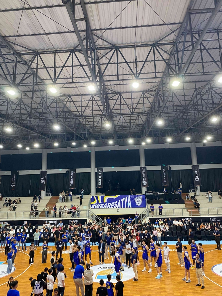 Foto pertandingan IBL RANS Simba Bogor Melawan Satya Wacana Salatiga (Semarang, 11 Juni 2025)