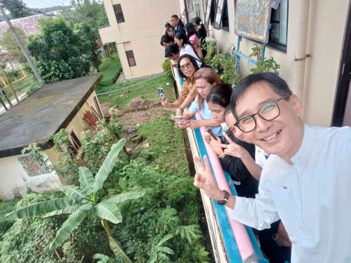 (EAT Lab photo) Nanomedicine garden on the behind of EAT Lab.