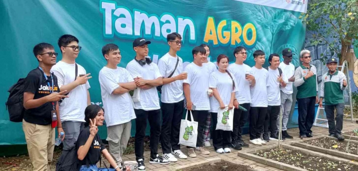 Salah satu trip perjalanan wisata mahasiswa asing dari UNJ, sumber dokpri