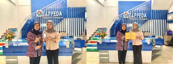 Penyerahan produk dan sertifikat apresiasi produk magang kepada BAPPEDA Kabupaten Temanggung (Sumber : dokumentasi pribadi)