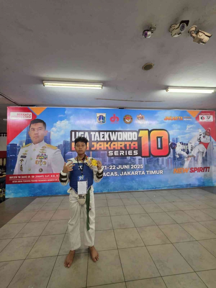 Juara 1 lomba taekwondo/agung