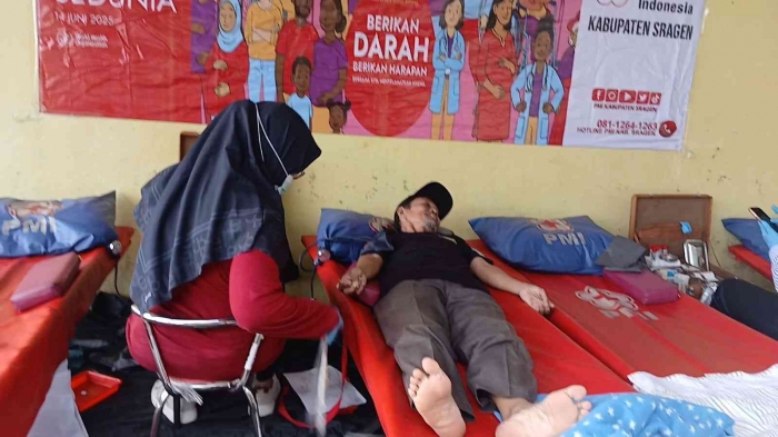 Siap Melakukan donor darah (dokumentasi pribadi: Isti Yogiswandani)