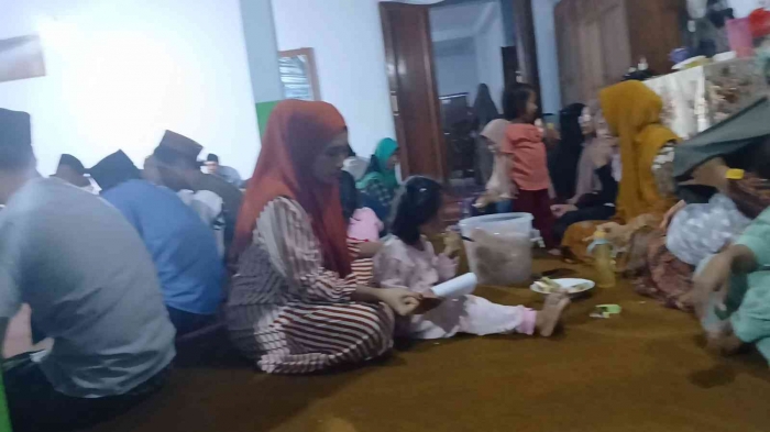 Acara telah ditutup dengan pembubaran peladen (dokumentasi pribadi: Isti Yogiswandani)