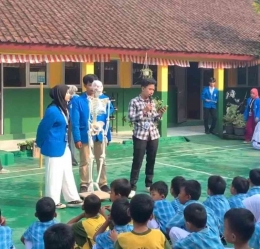 Praktik Gosok Gigi yang baik dan benar (Sumber: Tim Dokumentasi)