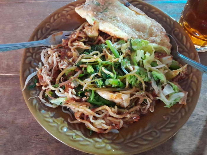 Sarapan nasi pecel (dokpri)