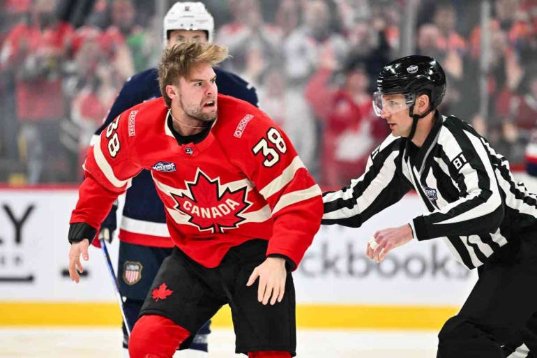 Hoki es adalah olahraga favorit rakyat Kanada. (sumber: The Spun)