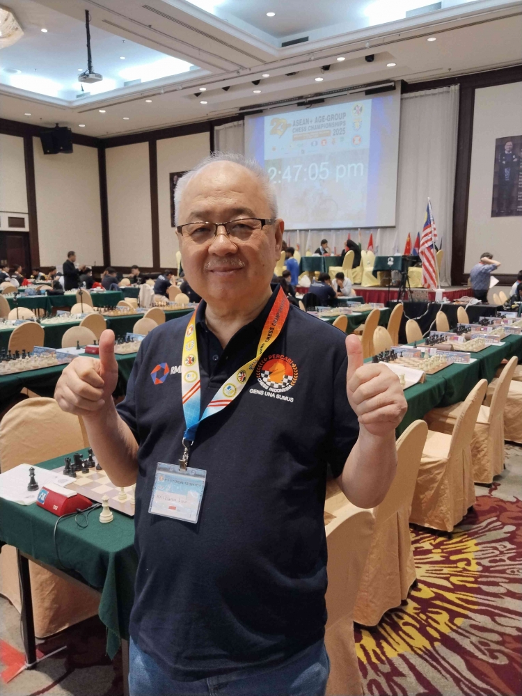 Kristianus Liem yang ditunjuk oleh PB PERCASI untuk membawa atlet ke Penang Malaysia. Photo Ipoel. (05/07).