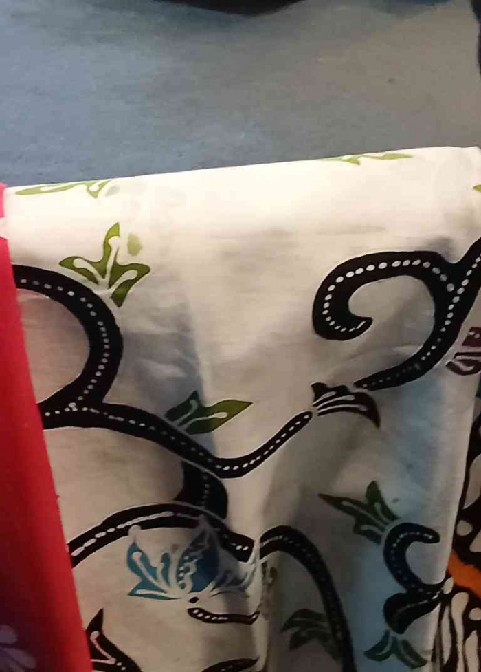 Batik tulis motif sulur(dokumentasi pribadi: Isti Yogiswandani)