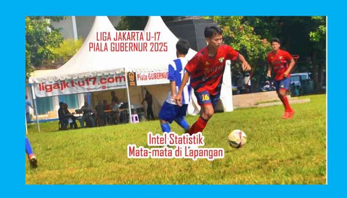 Team Statistik di tenda putih cermati laga Liga Jakarta U-17 di Pancoran Soccerr Field, Jakarta Selatan. Foto: Isson Khairul