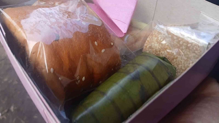 Makan Snack dulu saja, biar punya tenaga (dokumentasi pribadi: Isti Yogiswandani)