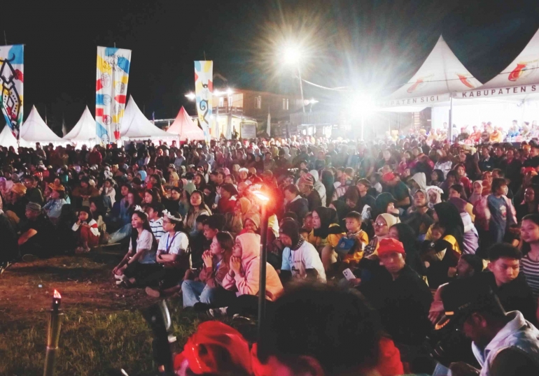 Ribuan pengunjung phador ada pembukaan FDL 2025. (Dok umentasi Pribadi)Â